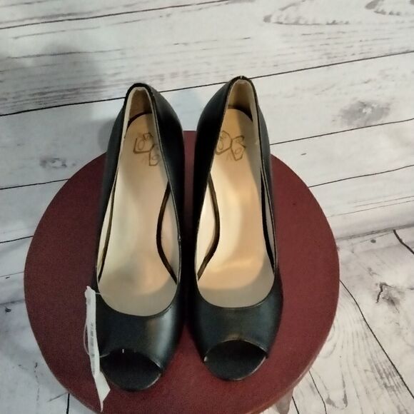 NWT:"No Brand" woman's high heels - Picture 10 of 12